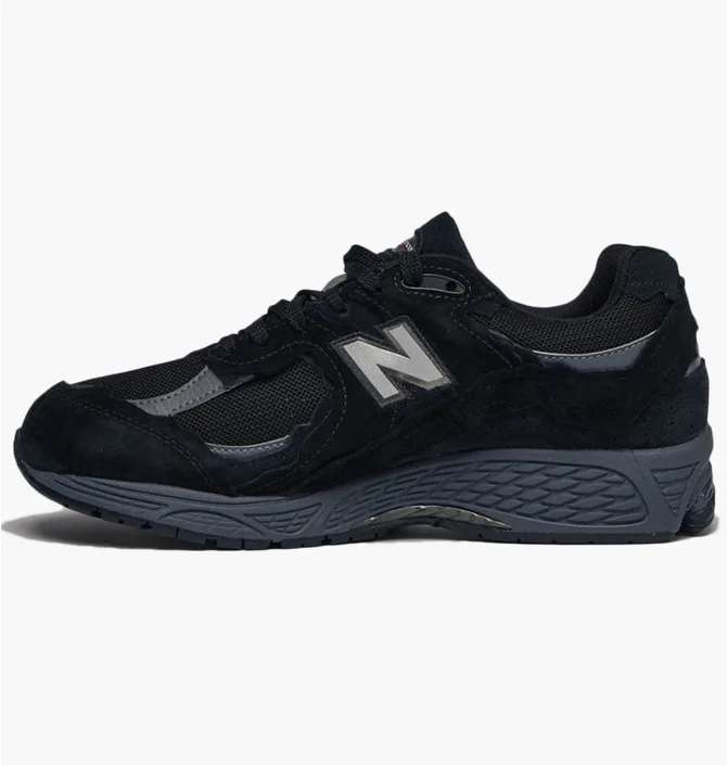 Кросівки чоловічі New Balance 2002R Gtx Black U2002DXV1