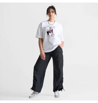 Футболка жіноча Air Jordan Short-Sleeve Oversized Graphic T-Shirt White FN5703-100