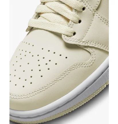 Кросівки жіночі Nike 1 Low Coconut Milk Yellow DC0774-121