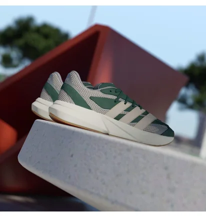 Кроссовки мужские Adidas Lightblaze Green JR2616