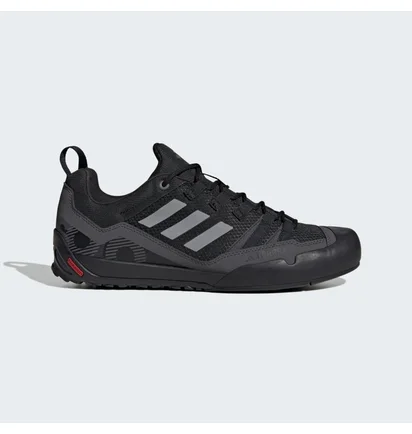 Кроссовки унисекс Adidas Terrex Swift Solo 2.0 Hiking Black IE6901