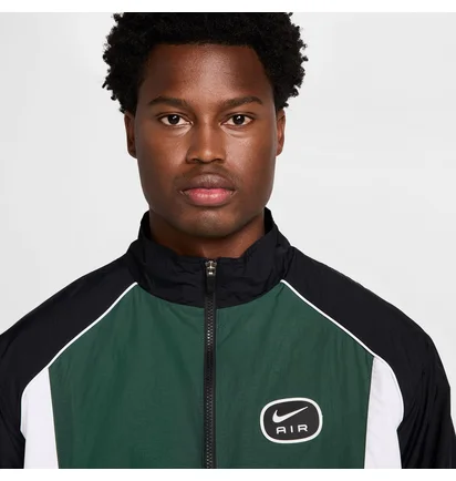 Ветровка мужская Air Jordan Nsw Sw Air Tracktop Wv Black/Green HM0167-011