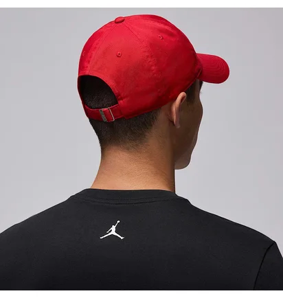 Кепка унісекс Air Jordan Club Unstructured Curved-Bill Red HQ1963-687