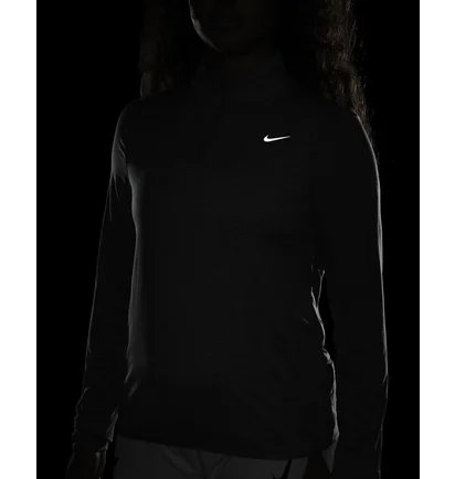 Кофта женская Nike 1/4 Dri-Fit Swift Uv Grey FB4316-084