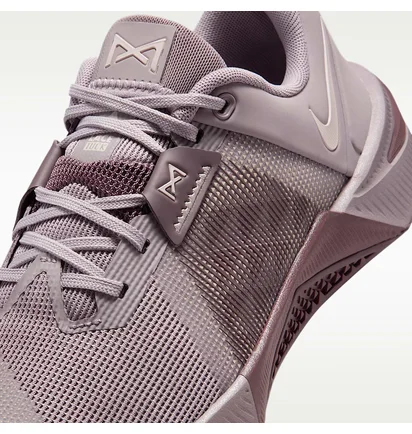 Кроссовки женские Nike Metcon 10 Brown HQ2620-200