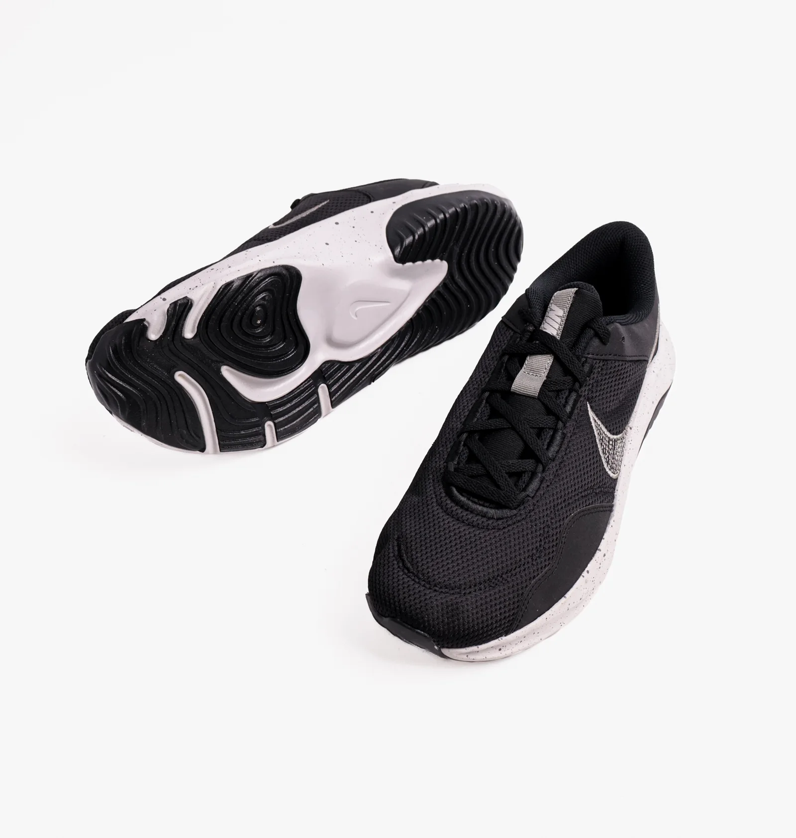 ᐉ Кросівки чоловічі Nike Legend Essential 3 Next Nature Training