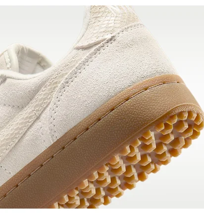 Кросівки жіночі Nike Field General Beige IM9207-002