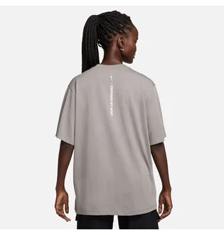 Футболка женская Nike W Nsw Tee Bf Gls Grey FZ4634-029