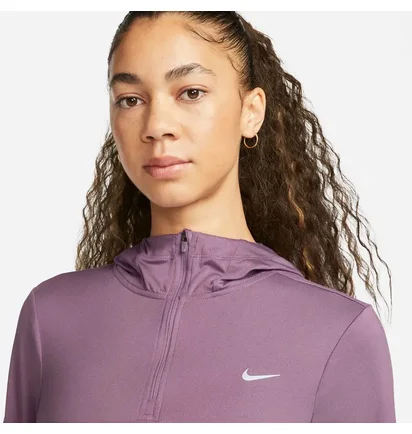 Лонгслив женский Nike W Swift Elmnt Dri-Fit Uv Hd Lng Violet FB5313-536