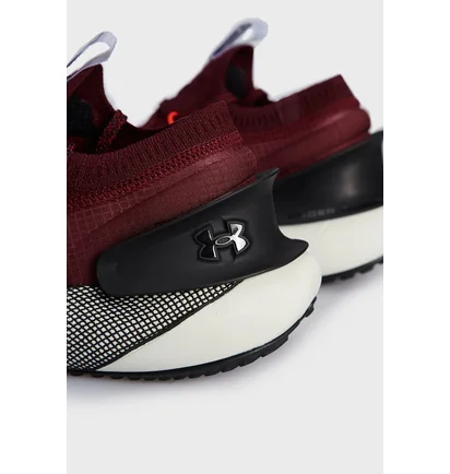 Кросівки чоловічі Under Armour Hovr Phantom Bordo 3025516-603