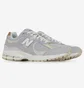 Кроссовки мужские New Balance 2002R Grey M2002RSB