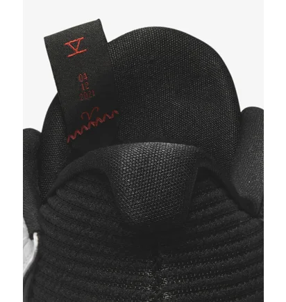 Кросівки унісекс Nike Kyrie Low 5 Shoes Black Dj6012-001