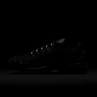 Кросівки жіночі Nike Air Max Plus WomenS Shoes Black DM2362-002