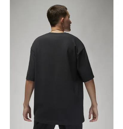 Футболка женская Air Jordan T-Shirt W J Flight Shoe Gfx Os Black Dv1411-010