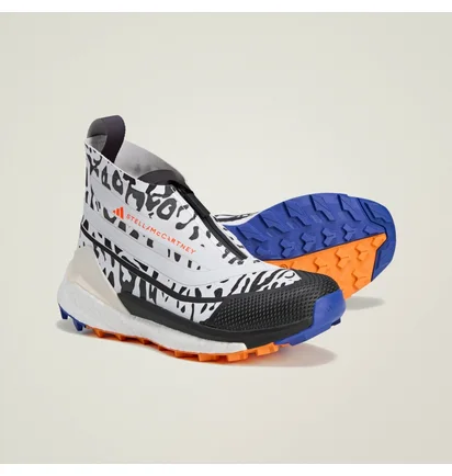Ботинки унисекс Adidas By Stella Mccartney X Terrex Free Hiker Gore-Tex Shoes White/Black IF1791