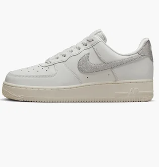 Кросівки жіночі Nike Air Force 1 07 White Dq7569-100