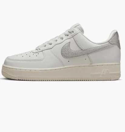 Кросівки жіночі Nike Air Force 1 07 White Dq7569-100