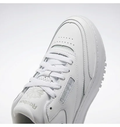 Кроссовки женские Reebok Club C Extra White HQ2127