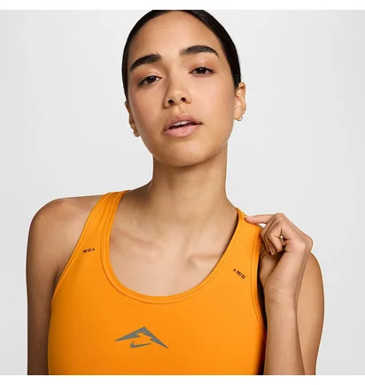 Топ женский Nike Trail Swoosh Sports Orange FN2909-717