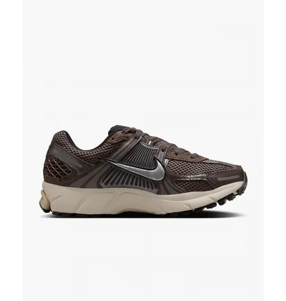 Кросівки жіночі Nike Zoom Vomero 5 Shoes Brown FN6742-201