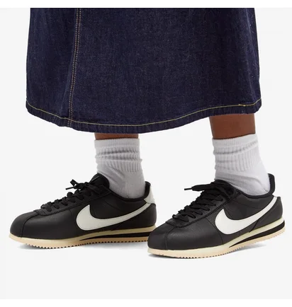 Кросівки жіночі Nike W Cortez 23 Premium Black FB6877-001