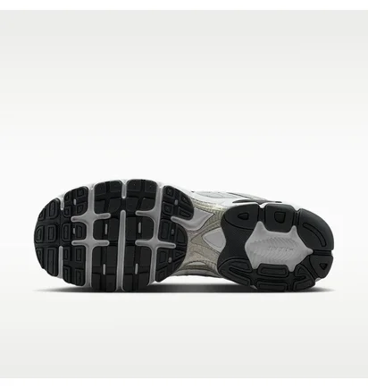 Кросівки чоловічі Nike Air Max Moto 2K Grey/White IQ7592-025