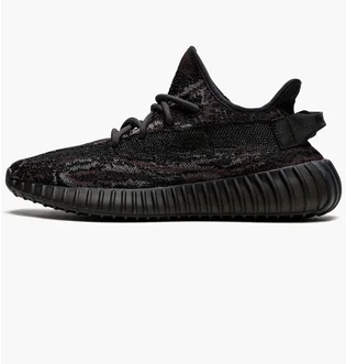 Кросівки чоловічі Adidas Yeezy Boost 350 V2 Black GW3774