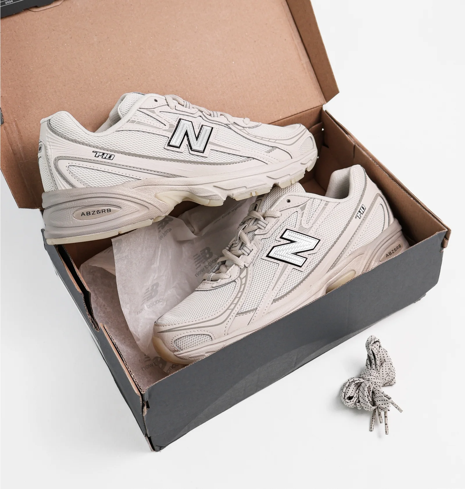 ᐉ Кросівки унісекс New Balance 740 Lunar New Year Beige U740LN1