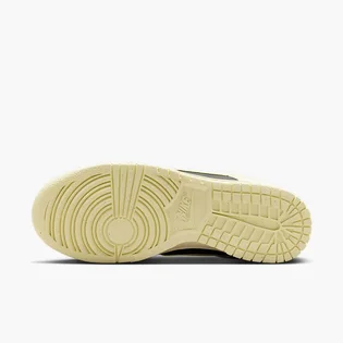 Кросівки жіночі Nike Dunk Low Beige/Black HJ7673-005