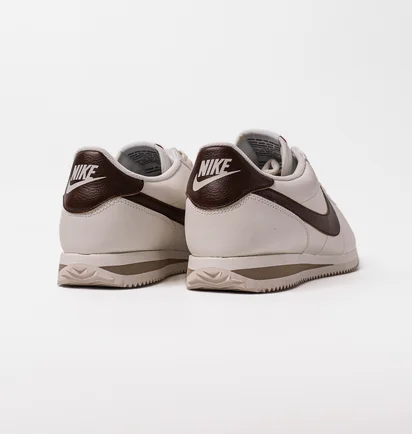 Кросівки жіночі Nike Cortez Shoes Beige DN1791-104