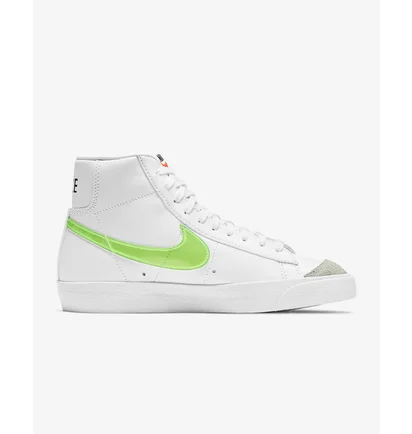 Кроссовки женские Nike Blazer Mid 77 Essential White DJ3050-100
