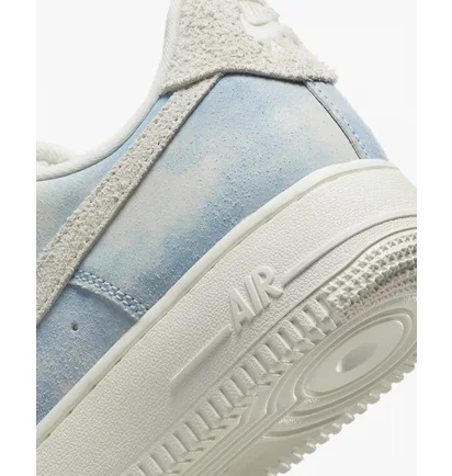 Кроссовки женские Nike Air Force 1 07 Se Light Blue Fd0883-400