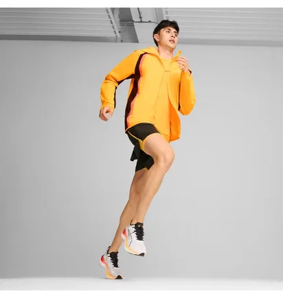 Ветровка мужская Puma Run Rain Jacket Orange 525799-38