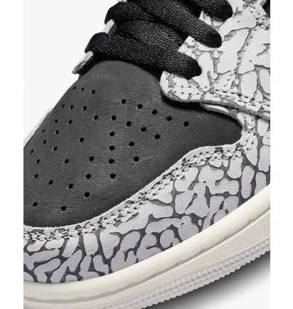 Кросівки жіночі Air Jordan Air 1 Low Og Shoes Grey/Black CZ0775-001
