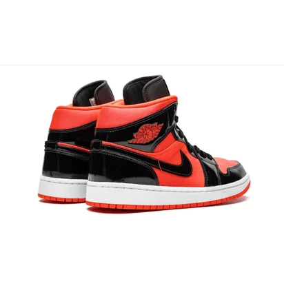 Кроссовки женские Air Jordan Wmns 1 Mid Black/Orange BQ6472-600