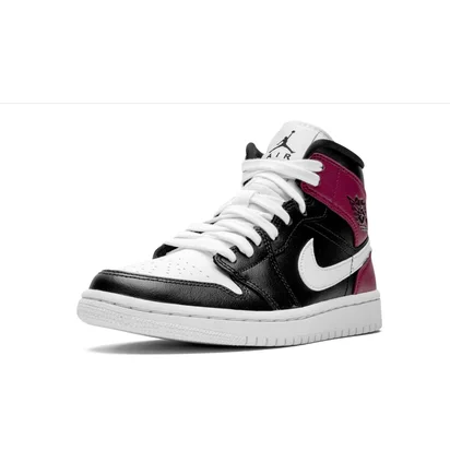 Кроссовки женские Air Jordan Wmns 1 Mid Black BQ6472-016