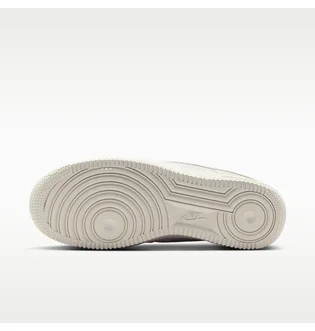 Кроссовки женские Nike Air Force 1 07 Beige IQ0275-030