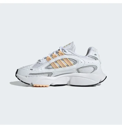 Кросівки жіночі Adidas Ozmillen Shoes White ID0572