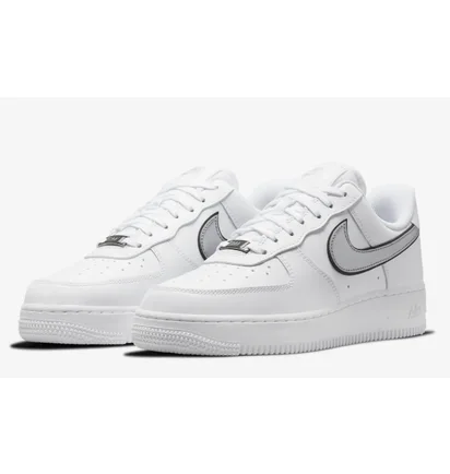 Кроссовки женские Nike Air Force 1 07 Essential White DD1523-100