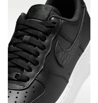 Кроссовки женские Nike Air Force 1 07 Se Black IO4837-001