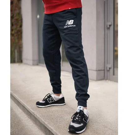Штани чоловічі New Balance Nb Ess Stacked Logo Black MP03558ECL
