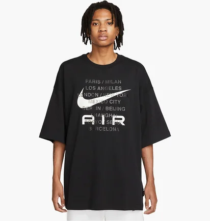 Футболка мужская Nike T-Shirt Sportswear Black FD1249-010
