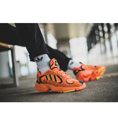 Кроссовки мужские Adidas Yung-1 B37613 Orange