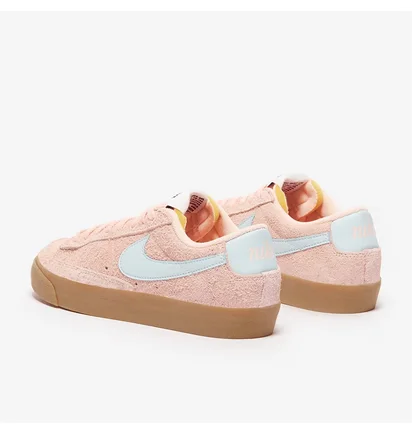 Кросівки жіночі Nike Sportswear Blazer Low 77 Vintage Pink FQ8060-800
