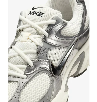 Кроссовки мужские Nike V5 Rnr White/Metallic HJ5228-009