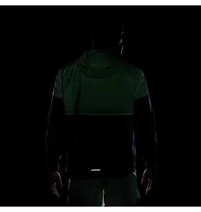 Ветровка мужская Nike Impossibly Light Windrunner Running Jacket Green/Grey HV6521-701