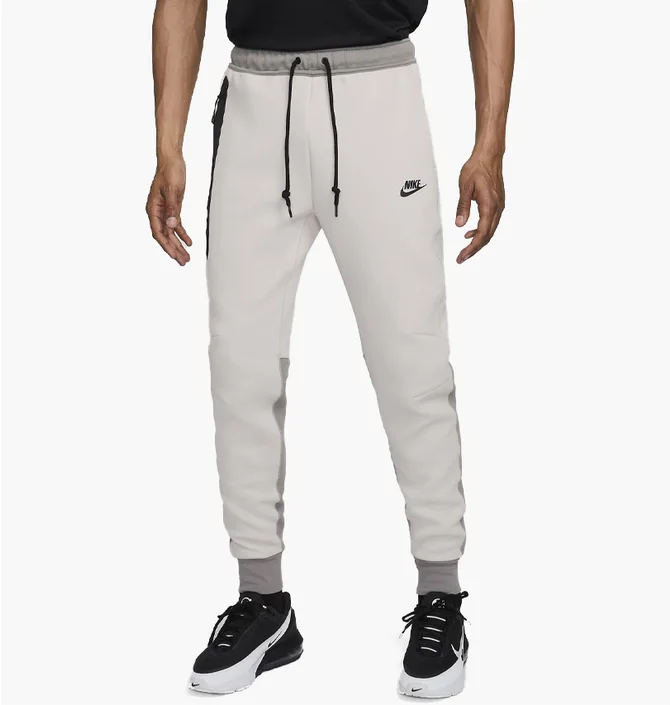 Штаны мужские Nike Tch Flc Jggr Grey FB8002-014
