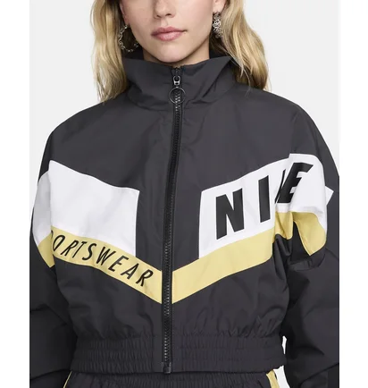 Олимпийка женская Nike Sportswear Woven Jacket Black HF5956-070