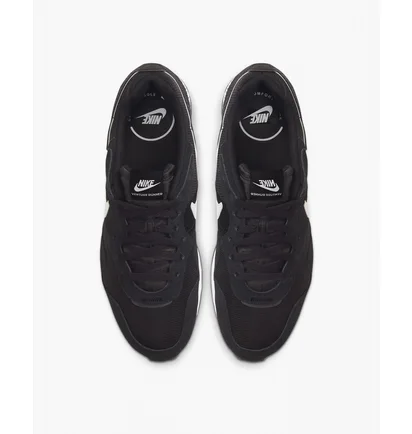 Кросівки чоловічі Nike Venture Runner Black CK2944-002