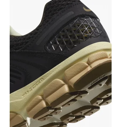 Кросівки жіночі Nike Zoom Vomero 5 Black Fd0533-010